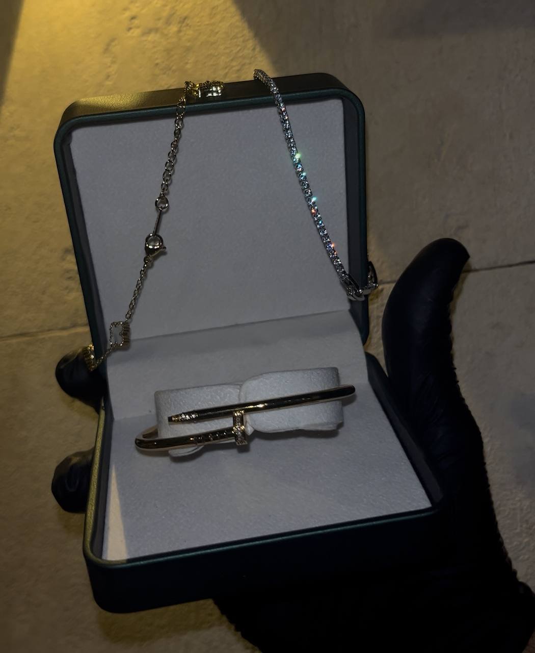 Luxury Shine Trio – 3 Bracelets Offerts à Prix Unique